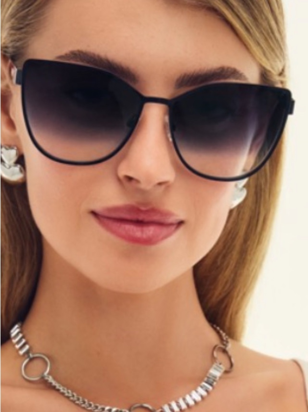 Quay  In Pursuit Black  Gradient Women's Oversized Sunglasses NWOT